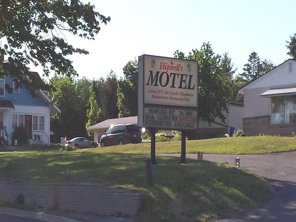 Hipwell'S Motel Fonthill Extérieur photo