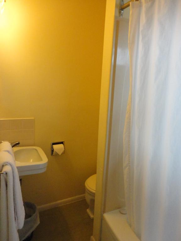 Hipwell'S Motel Fonthill Chambre photo
