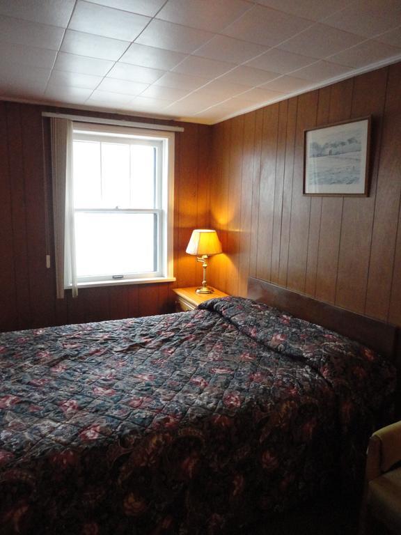 Hipwell'S Motel Fonthill Chambre photo